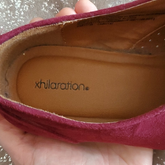 Burgundy faux suede oxfords, size 10 - Picture 6 of 6